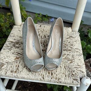 Aldo Silver Peep-Toe Rhinestone 4” Heels New Without Box